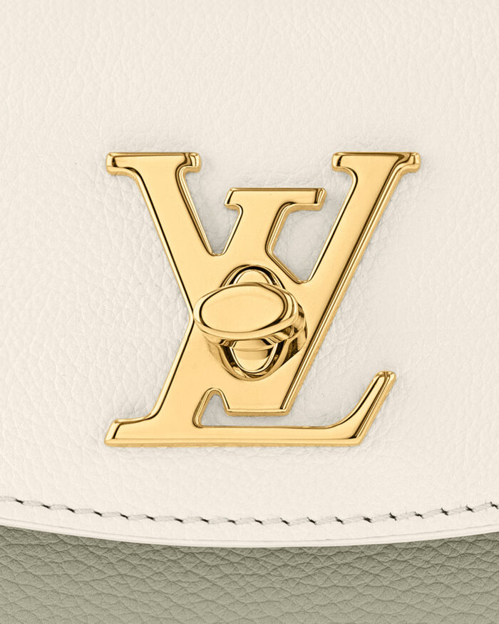 Louis Vuitton19