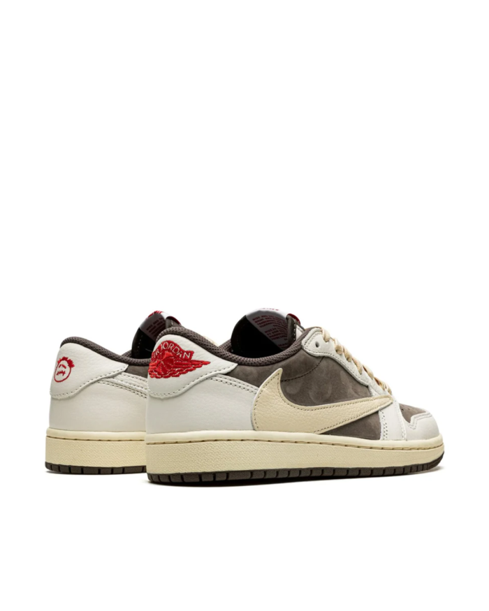 Air Jordan 1 Retro Low OG SP Travis Scott Reverse Mocha1