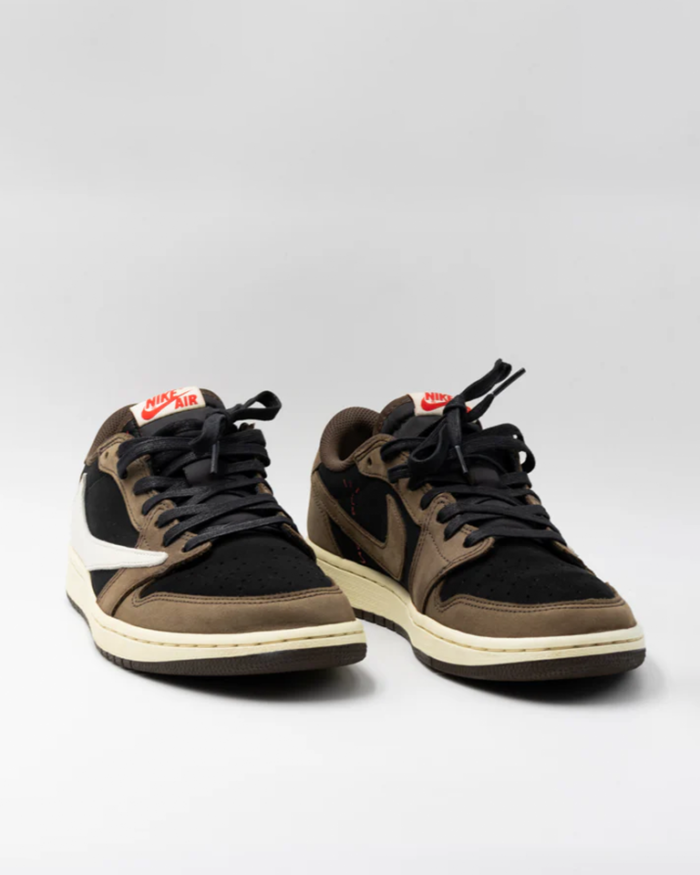 Jordan Air Jordan 1 Retro Low OG SP Travis Scott1