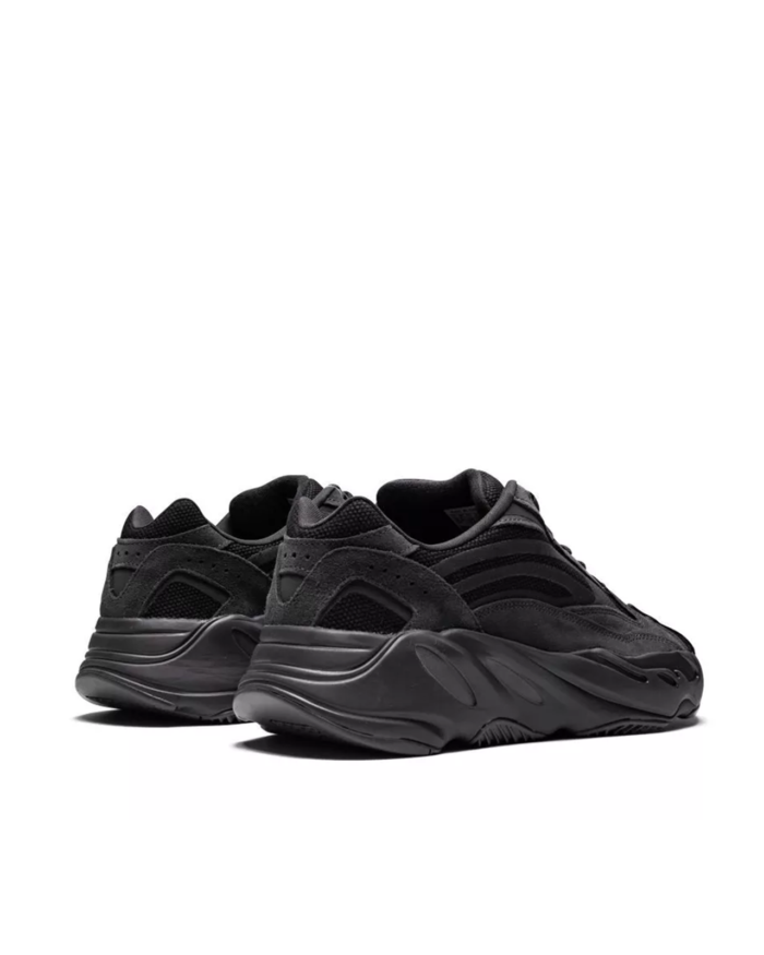 adidas Yeezy Boost 700 V2 Vanta2